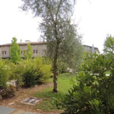 Golf House &